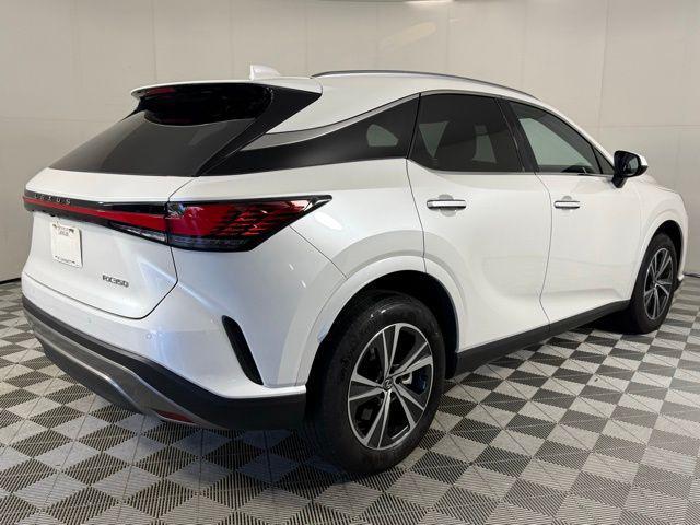 Photo of 2024 Eminent White Pearl Lexus RX 350