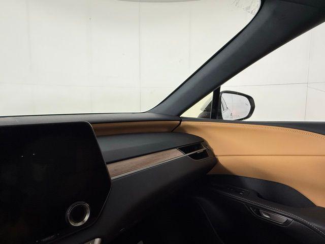 Photo of 2024 Eminent White Pearl Lexus RX 350
