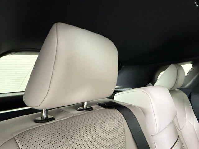 Photo of 2023 Eminent White Pearl Lexus RX 350