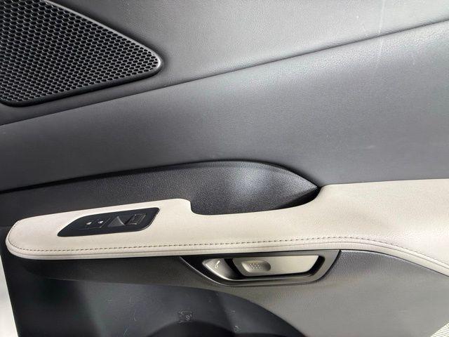 Photo of 2023 Eminent White Pearl Lexus RX 350