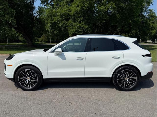 Photo of 2024 White Porsche Cayenne