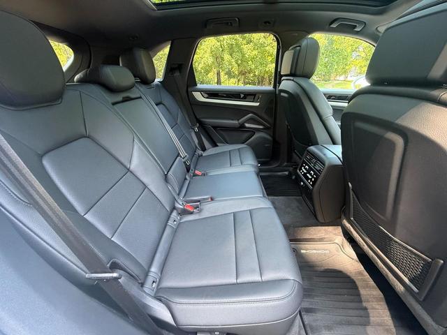 Photo of 2024 White Porsche Cayenne