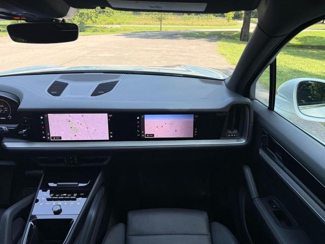 Photo of 2024 White Porsche Cayenne
