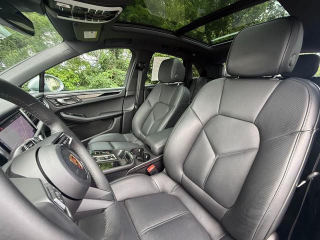 Photo of 2024 Dolomite Silver Metallic Porsche Macan