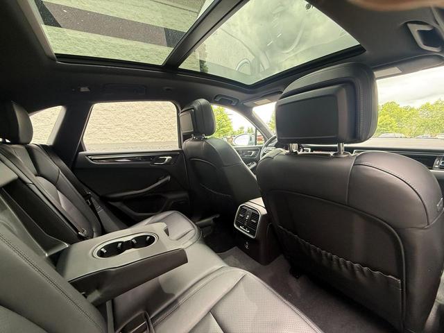 Photo of 2024 Dolomite Silver Metallic Porsche Macan