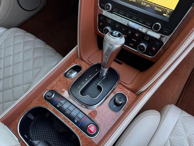 Photo of 2016 Green Bentley Continental GT