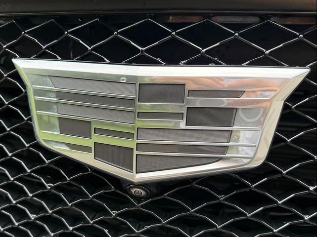 Photo of 2023 Crystal White Tricoat Cadillac Escalade ESV