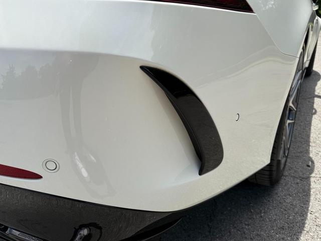Photo of 2021 designo Diamond White Metallic Mercedes-Benz AMG GT 63