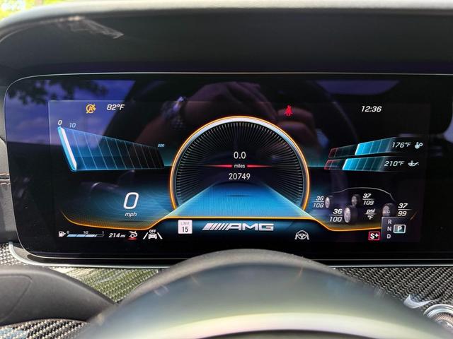 Photo of 2021 designo Diamond White Metallic Mercedes-Benz AMG GT 63