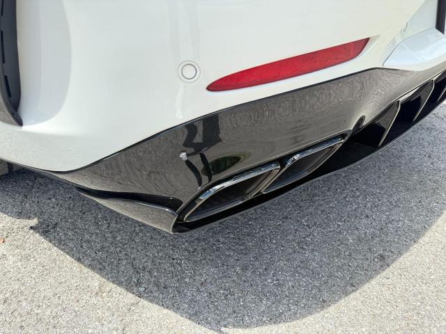 Photo of 2021 designo Diamond White Metallic Mercedes-Benz AMG GT 63