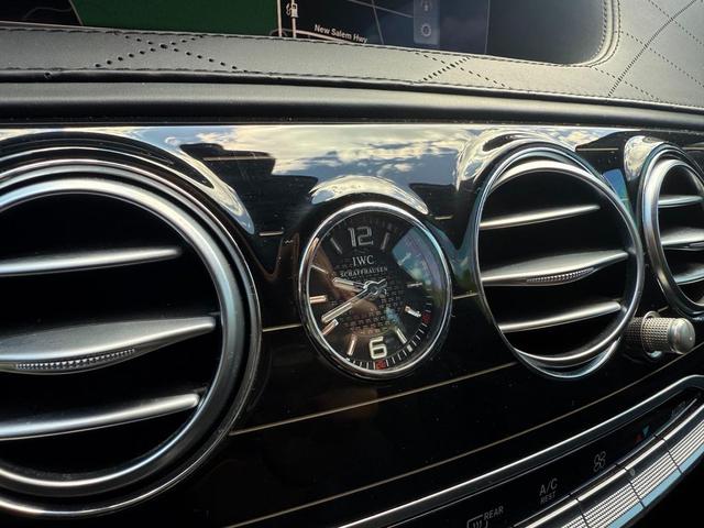 Photo of 2018 designo Diamond White Metallic Mercedes-Benz Maybach S 650