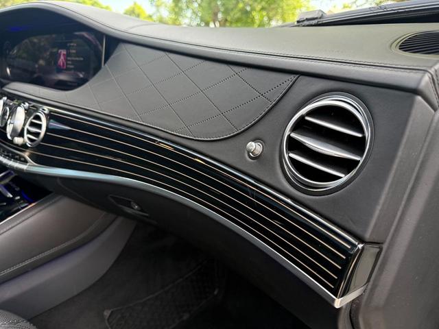 Photo of 2018 designo Diamond White Metallic Mercedes-Benz Maybach S 650