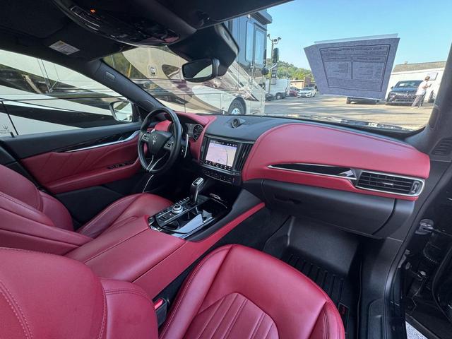Photo of 2022 Nero Ribelle Metallic Maserati Levante