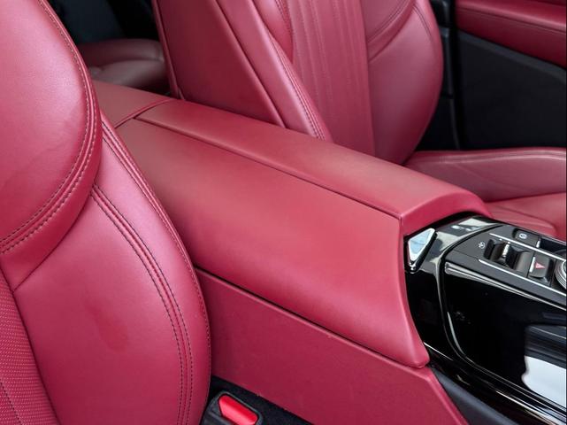 Photo of 2022 Nero Ribelle Metallic Maserati Levante
