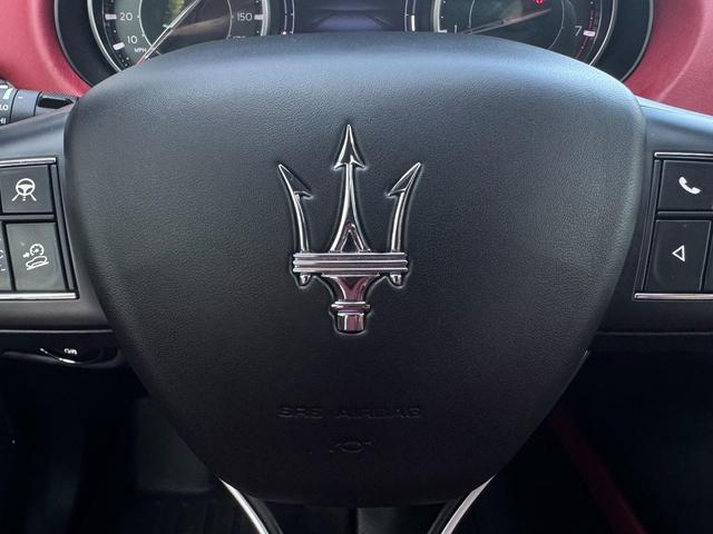 Photo of 2022 Nero Ribelle Metallic Maserati Levante