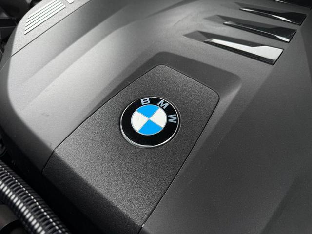 Photo of 2024 Brooklyn Grey Metallic BMW X7