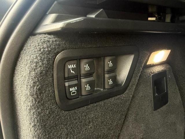 Photo of 2024 Brooklyn Grey Metallic BMW X7