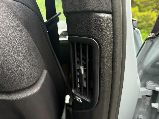 Photo of 2024 Brooklyn Grey Metallic BMW X7