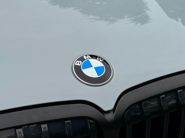 Photo of 2024 Brooklyn Grey Metallic BMW X7