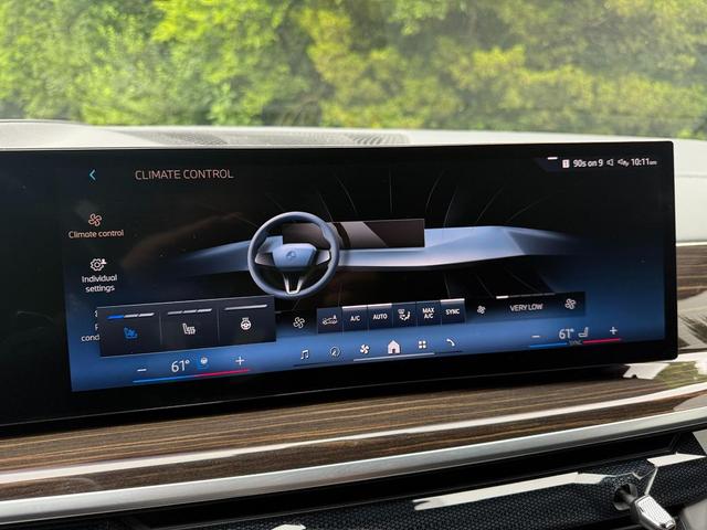 Photo of 2024 Brooklyn Grey Metallic BMW X7