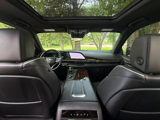 Photo of 2023 Crystal White Tricoat Cadillac Escalade