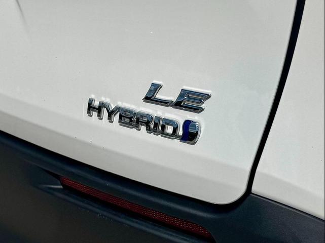 Photo of 2024 Ice Cap Toyota Sienna