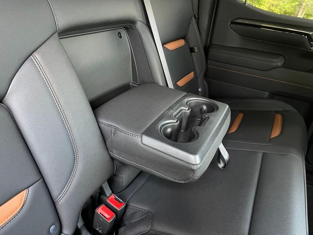 Photo of 2025 Onyx Black GMC Sierra 1500
