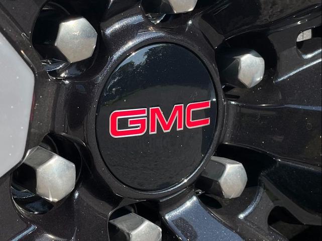Photo of 2025 Onyx Black GMC Sierra 1500