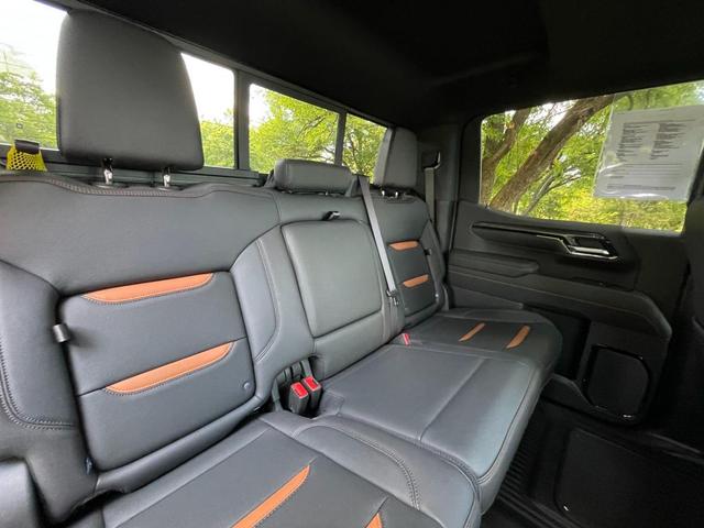 Photo of 2025 Onyx Black GMC Sierra 1500
