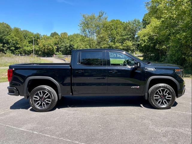 Photo of 2025 Onyx Black GMC Sierra 1500