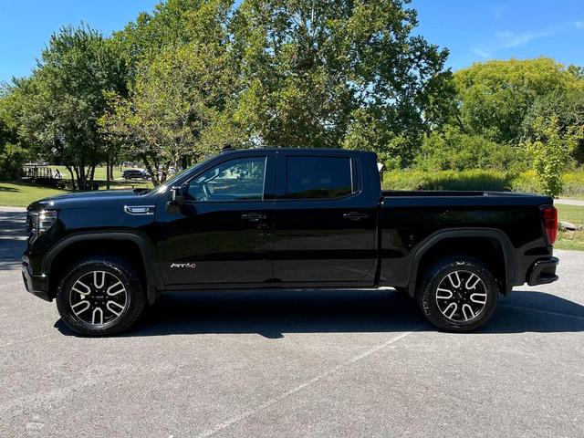 Photo of 2025 Onyx Black GMC Sierra 1500