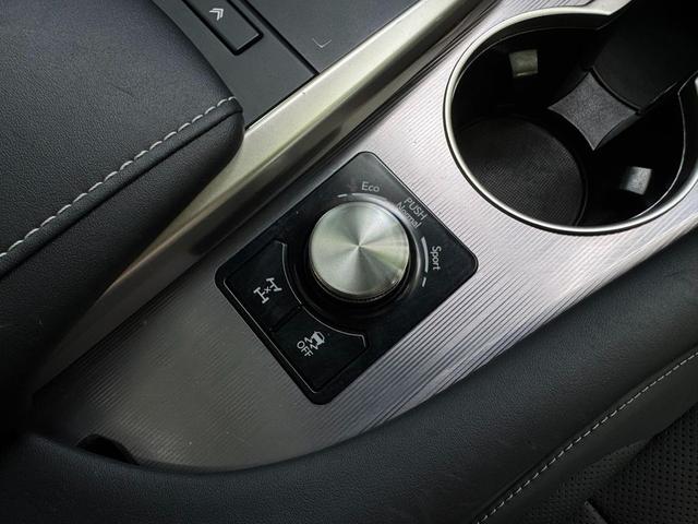 Photo of 2022 Ultra White Lexus RX 350