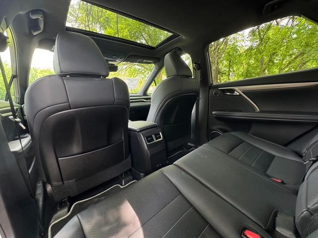 Photo of 2022 Ultra White Lexus RX 350