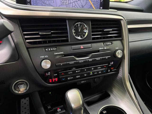 Photo of 2022 Ultra White Lexus RX 350