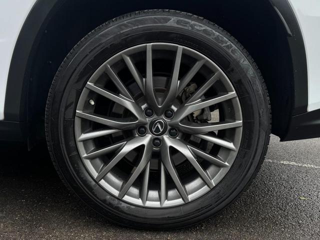 Photo of 2022 Ultra White Lexus RX 350