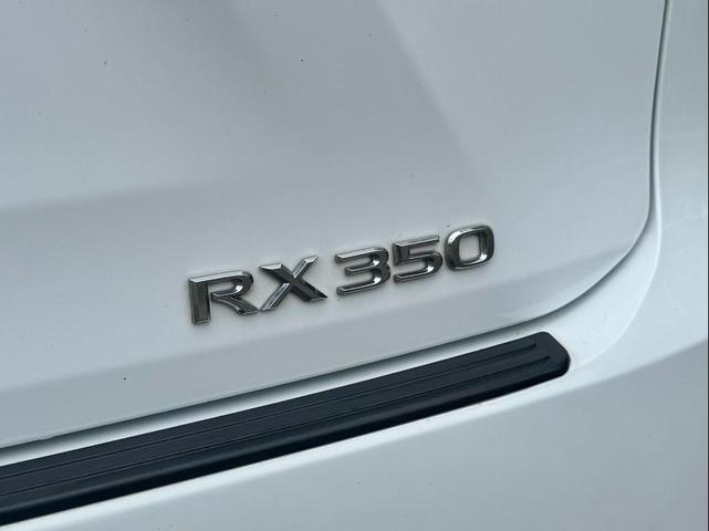 Photo of 2022 Ultra White Lexus RX 350