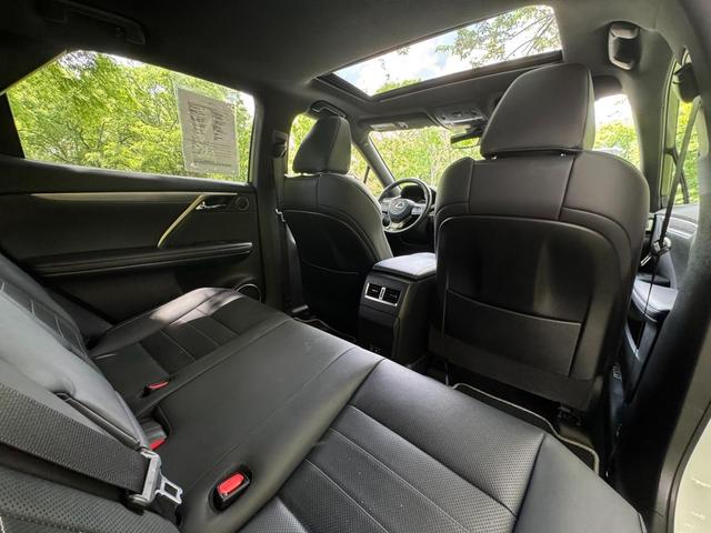 Photo of 2022 Ultra White Lexus RX 350