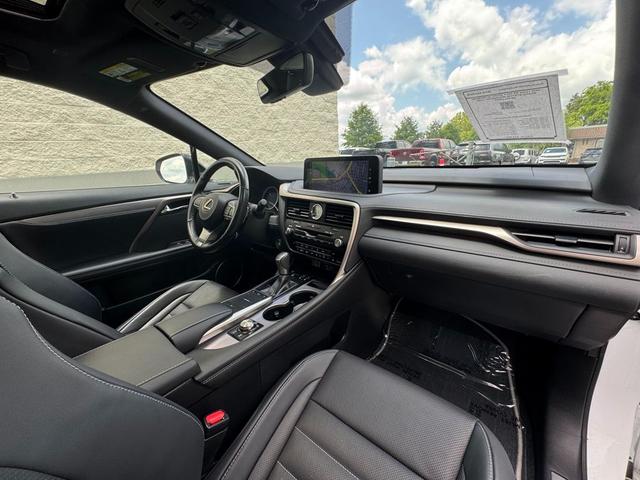 Photo of 2022 Ultra White Lexus RX 350