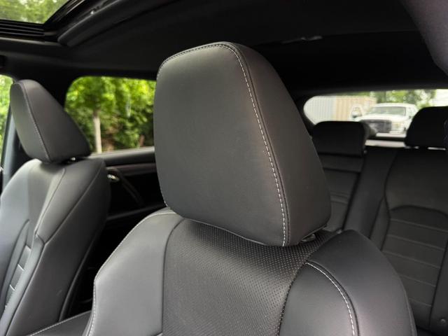 Photo of 2022 Ultra White Lexus RX 350