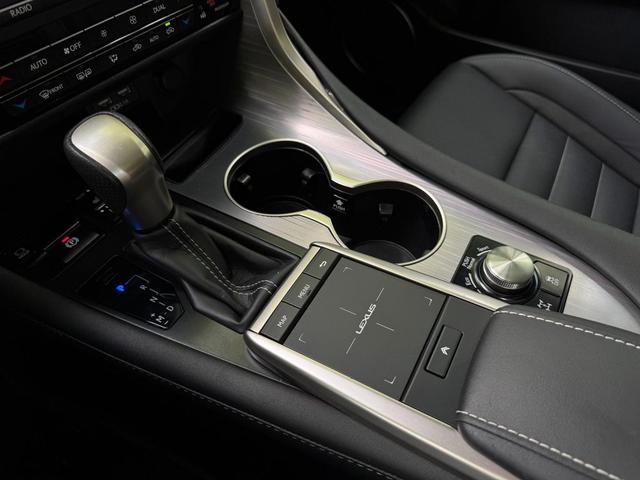 Photo of 2022 Ultra White Lexus RX 350