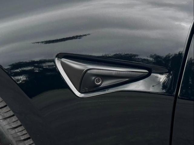 Photo of 2023 Solid Black Tesla Model 3