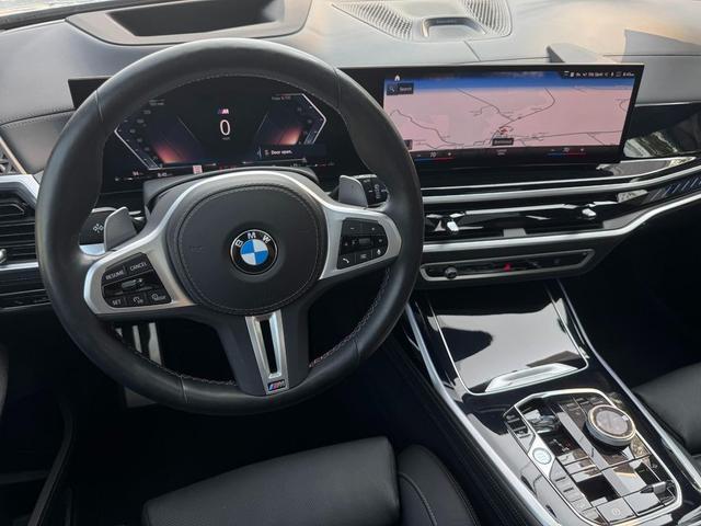 Photo of 2024 Brooklyn Grey Metallic BMW X7