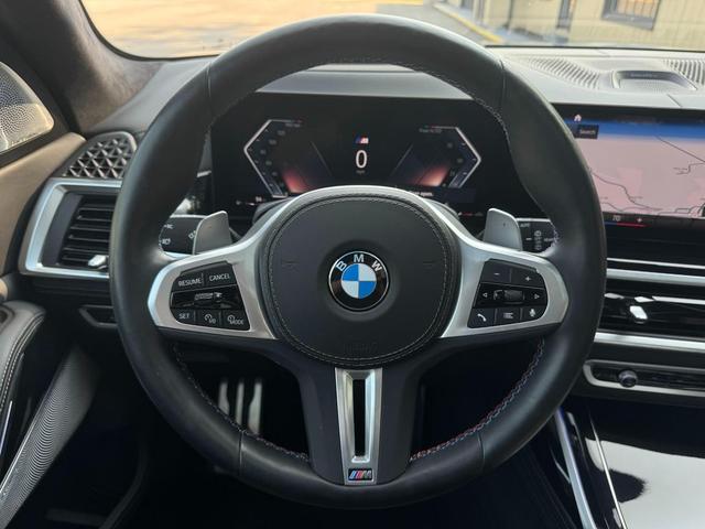 Photo of 2024 Brooklyn Grey Metallic BMW X7