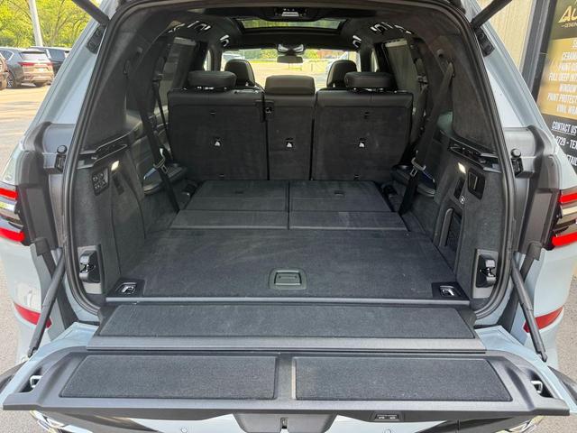 Photo of 2024 Brooklyn Grey Metallic BMW X7
