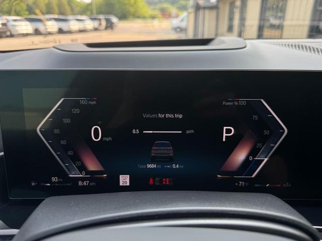Photo of 2024 Brooklyn Grey Metallic BMW X7