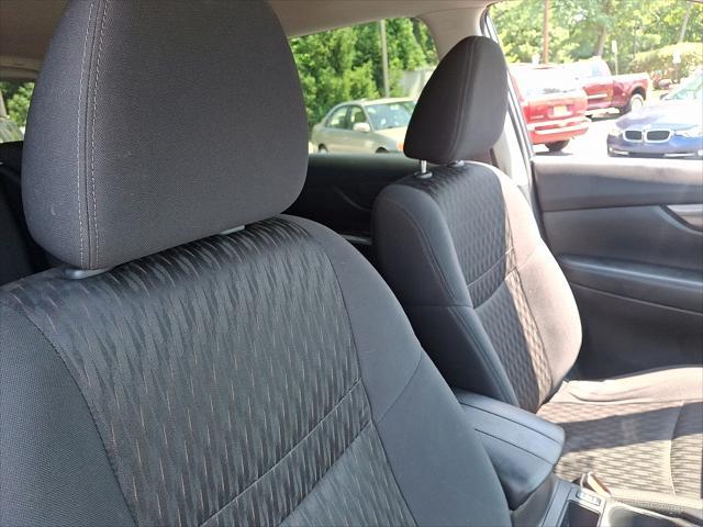 Photo of 2020 Gun Metallic Nissan Rogue