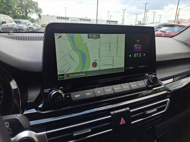 Photo of 2022 Cherry Black Kia Seltos