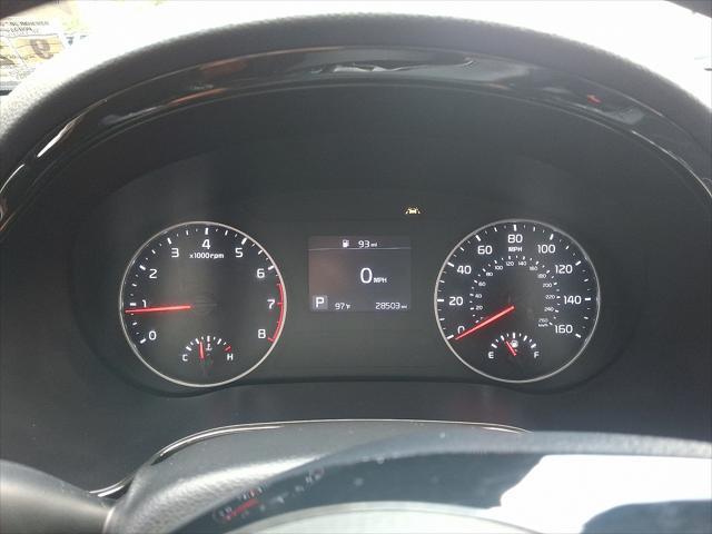 Photo of 2022 Cherry Black Kia Seltos