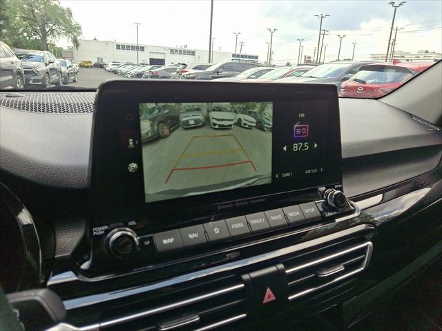 Photo of 2022 Cherry Black Kia Seltos