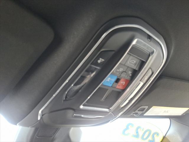 Photo of 2023 Silver Zynith Jeep Grand Cherokee